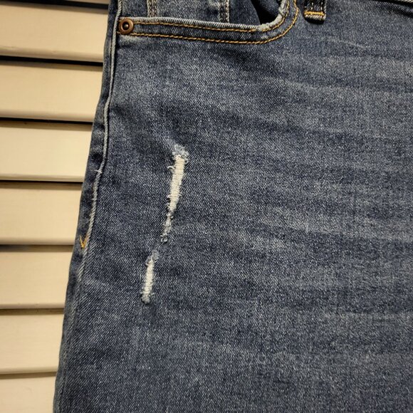 Sonoma Women's Cropped Jeans size 14 Petite Short Distressed w/Raw Fraye… - Picture 4 of 10